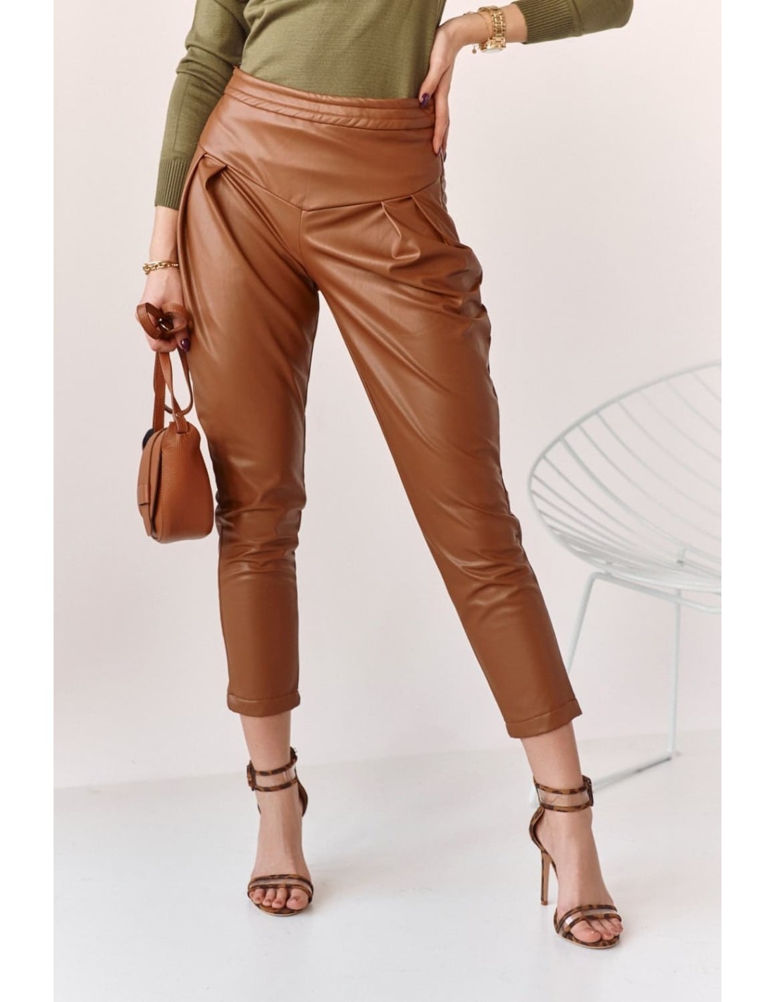 Fashionable women\'s brown eco-leather pants MP45113 - Online store - Boutique